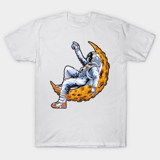 Astronaut lying on the moon illustration T-Shirt